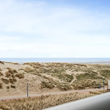 Twenty One V 0301p * Oostduinkerke